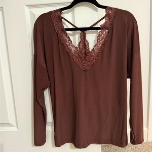 daytrip lace twist back top